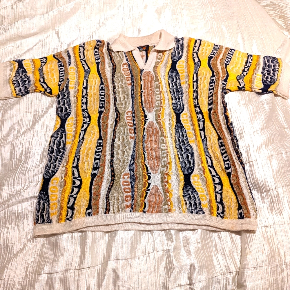 COOGI SPORT V NECK SHORT SLEEVE SWEATER 💛🤎🖤